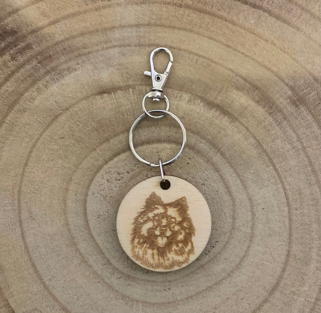 Keeshond Face Dog Engraved Wooden Keyring