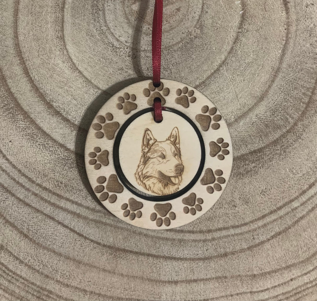 Greenland Dog Illustration Hanging Decoration ~ Mini Paw Wreath